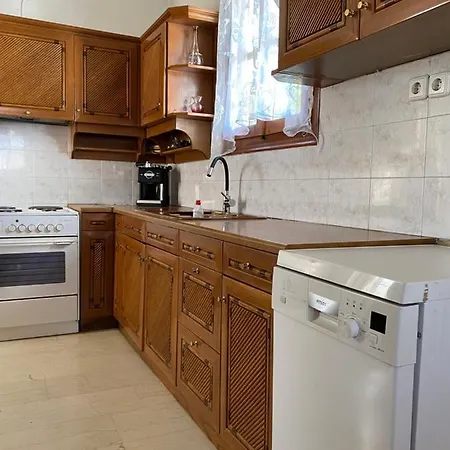 Park * Agioi Theodoroi (Corinthia)